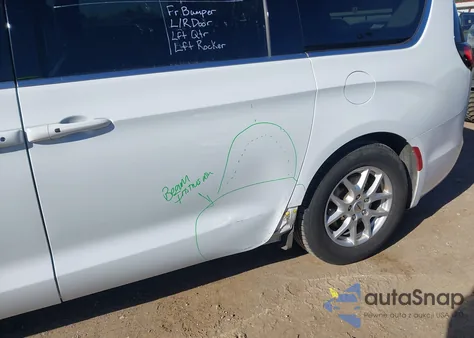 2023 Chrysler Pacifica Touring L z USA, uszkodzony, nr VIN 2C4RC1BG0PR525087